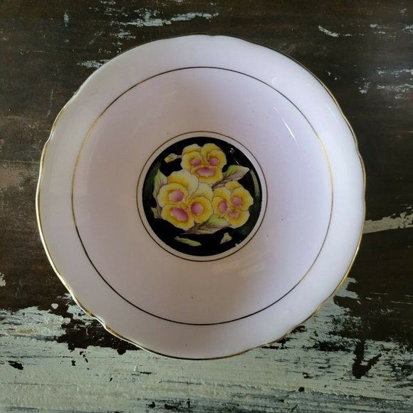 Paragon Double Warrant Pink Teacup and Saucer with Hand-Painted Pansies c1940s B - Picture 3 of 9